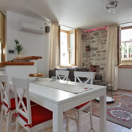 Mila Apartment