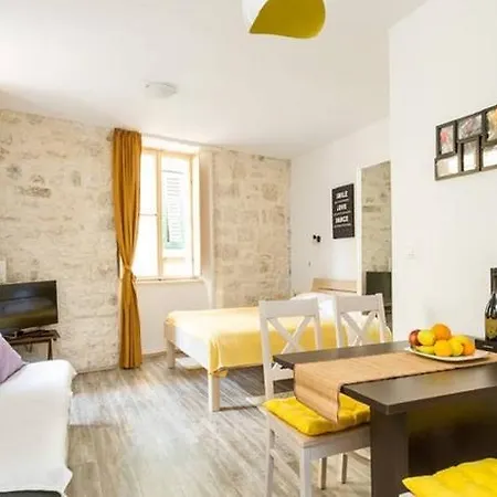 Apartment Mila *